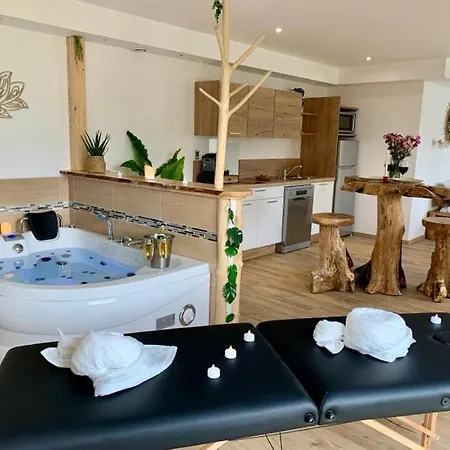 Les Nids Guerandais - Loverooms Liefdeshotel Guérande